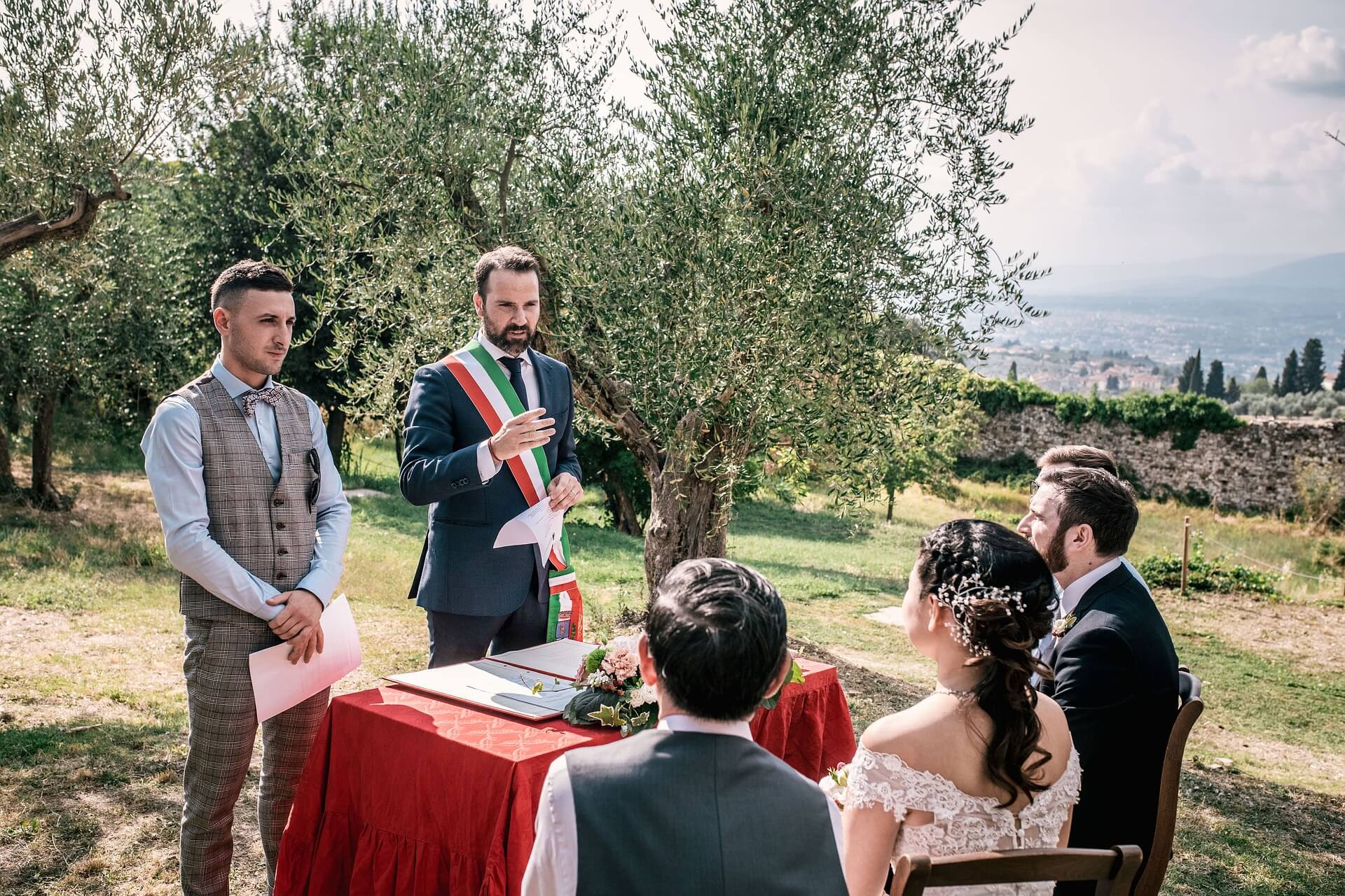 where to marry in tuscany