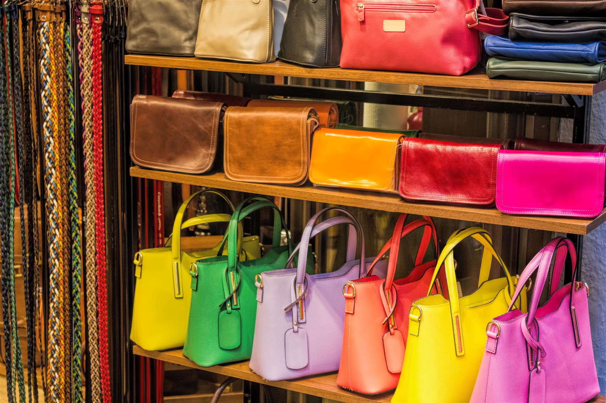 Tuscany leather: a guide to the best shopping - Relais Toscana