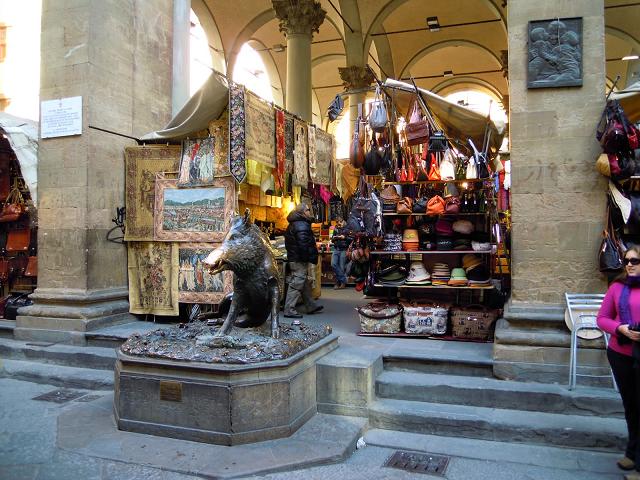 markets in tuscany mercato nuovo