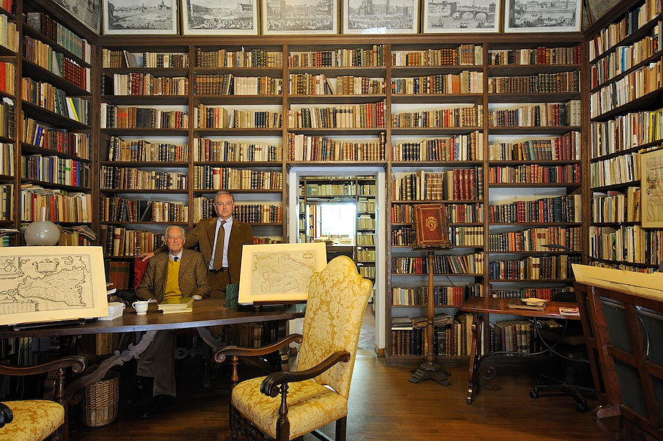 libreria antiquaria gozzini bookstore in florence